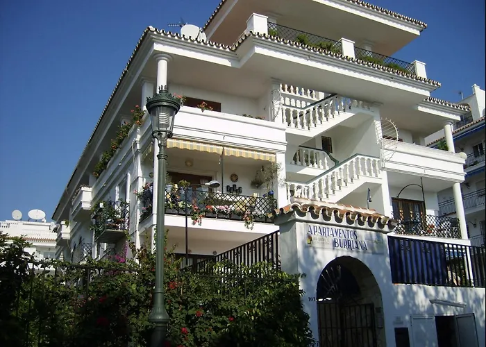 Little Lola, Carabeo Nerja